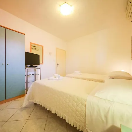 Zvjezdana Apartment Petrčane