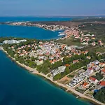 Zvjezdana * Petrčane