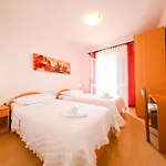 Zvjezdana Apartman *