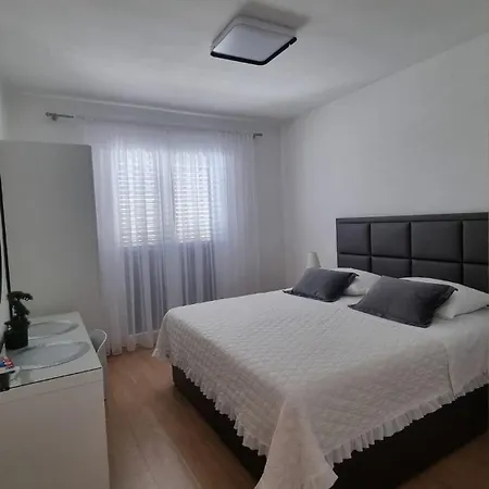 Zvjezdana Apartament *